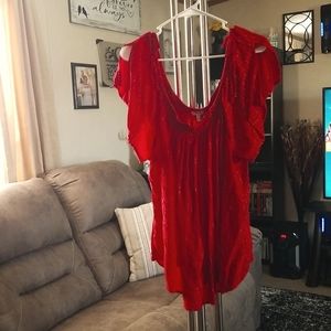 Maurices red & gold open shoulder
